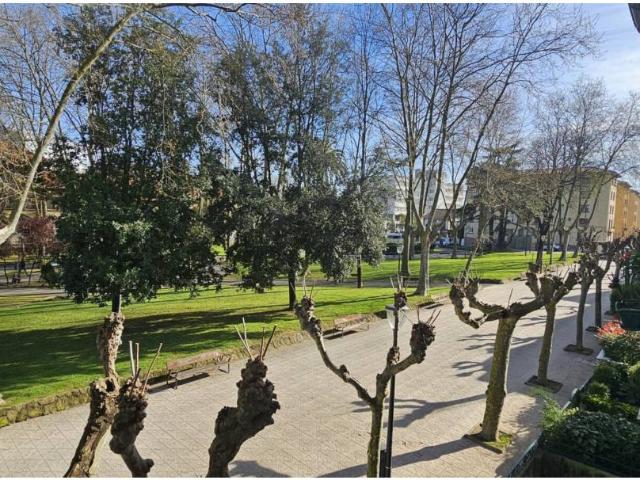 Piso en venta en Bagatza San Vicente 48902