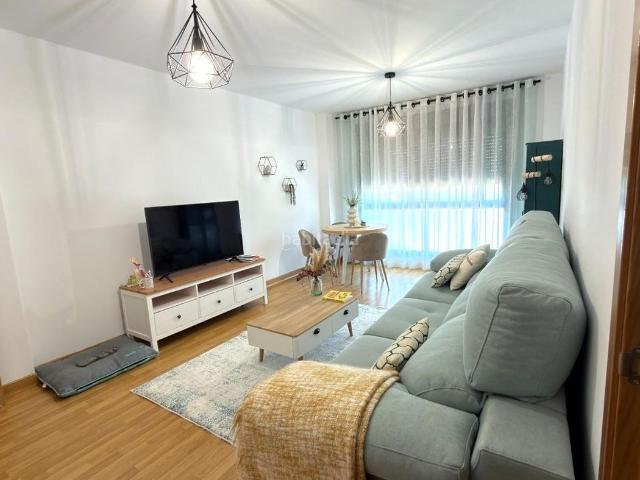 Piso en venta en Badajoz, Carretera de Sevilla Los Montitos. SE VENDE PISO TOTALMENTE REFORMADO EN RONDA SUR. Pisos.