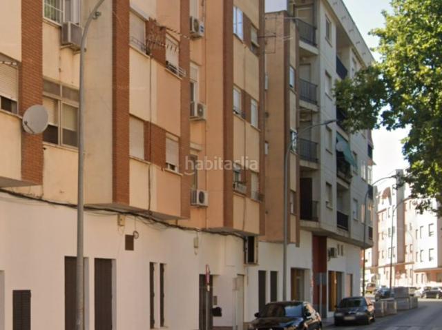 Piso en venta en Badajoz, La Estación. Atención inversores 99,900. Pisos.