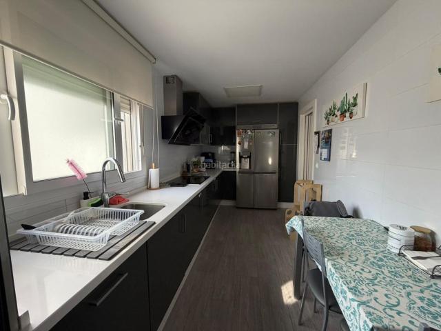 Piso en venta en Badajoz, La Estación. Tu Nuevo Hogar en el Corazón de San Fernando!. Pisos.