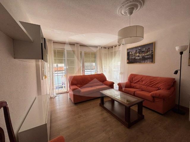 Piso en venta en Badajoz, La Estación. VIVIENDA EN VENTA DE 3 DORMITORIOS CON TERRAZA. ZONA SAN FERNANDO. Pisos.