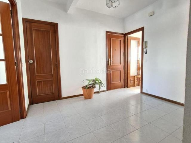 Piso en venta en Badajoz, Maria Auxiliadora Barriada de Llera. AMPLIO PISO EN BADAJOZ CON TERRAZA Y BUENAS VISTAS. Pisos.