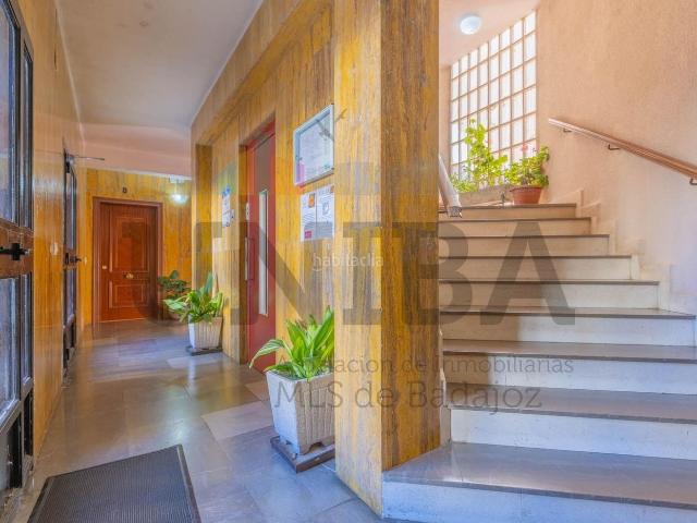 Piso en venta en Badajoz, Valdepasillas La Paz Huerta Rosales. AMPLITUD, LUZ Y COMODIDAD EN UNA DE LAS ZONAS MÁS PRÁCTICAS DE BADAJOZ. Pisos.