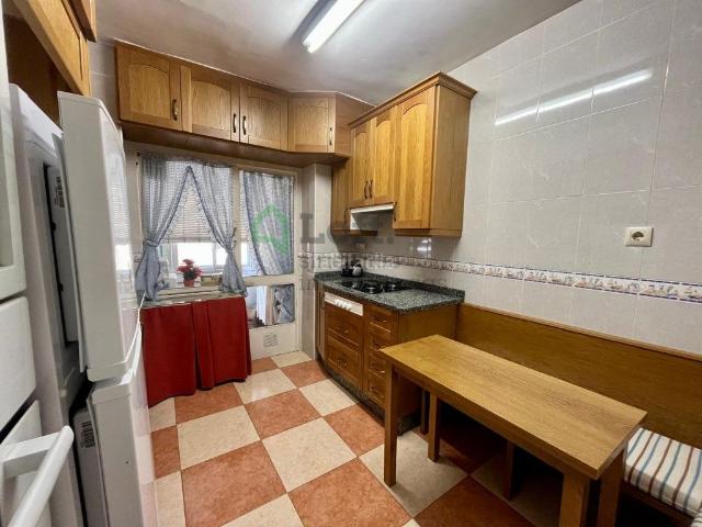 Piso en venta en Badajoz, Valdepasillas La Paz Huerta Rosales. PISO EN VENTA EN SANTA MARINA. Pisos.