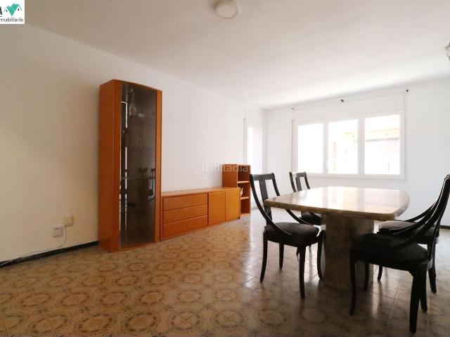 Piso en venta en Badalona, Morera. 4 HABITACIONES, 2 BAÑOS, 2 BALCONES Y ASCENSOR. Pisos.