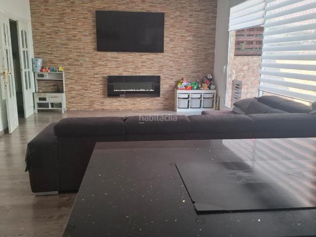 Piso en venta en Badalona, Bufalà. Casa en exclusiva con estilo y luz natural en Badalona. Pisos.