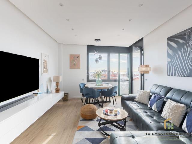 Piso en venta en Badalona, Bufalà. FANTASTICO PISO TOTALMENTE REFORMADO CON BALCÓN, TRASTERO Y PLAZA DE PARKING EN ALQUILER. Pisos.