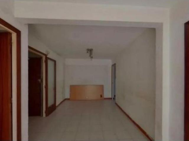 Piso en Venta en Badalona, Barcelona