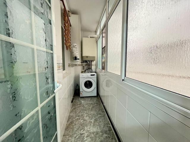 Piso en venta en Badalona, Casagemes. Gran piso de 100m2 4 habitaciones en Cañado Casagemes!. Pisos.