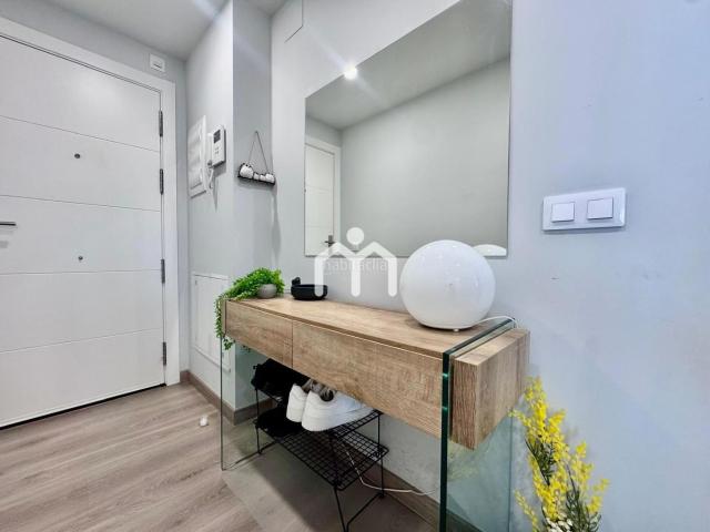 Piso en venta en Badalona, Casagemes. PISO EN BADALONA. Pisos.