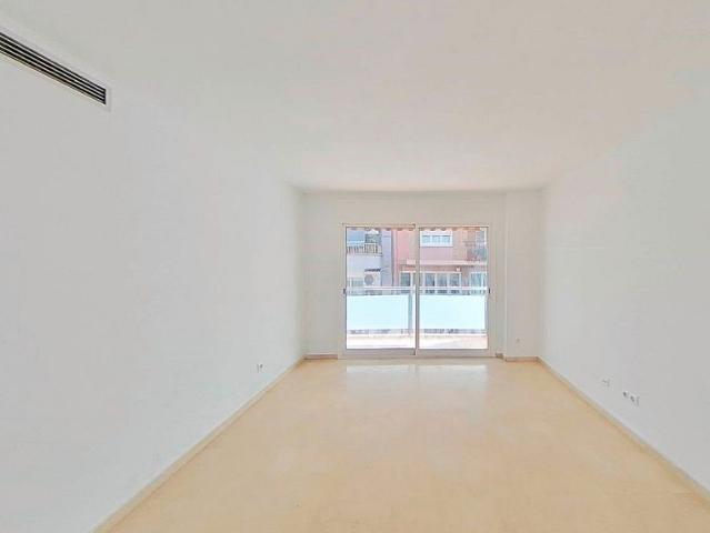 Piso en venta en Badalona, de 113 m² 3 habitaciones por 286.000