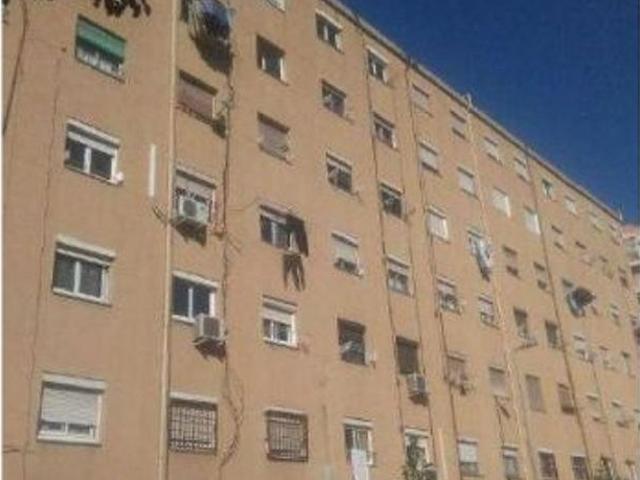 Piso en venta en Badalona, de 46 m² 3 habitaciones por 107.500