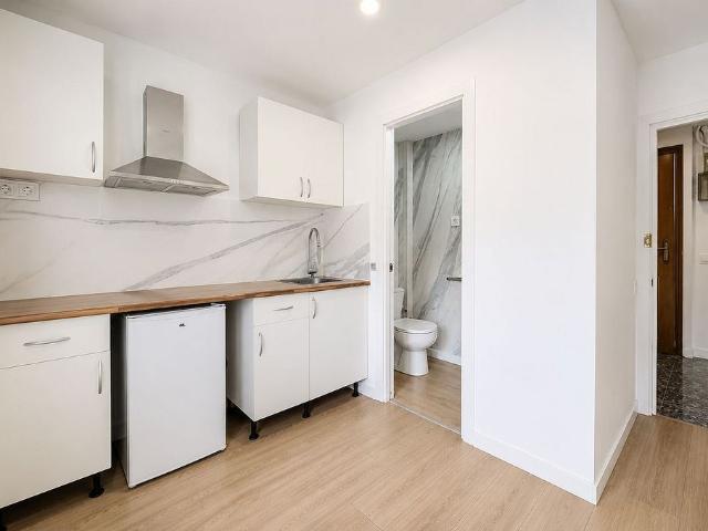 Piso en venta en Badalona, de 43 m² 2 habitaciones por 155.000