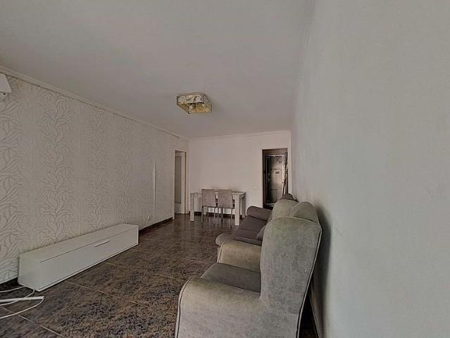 Piso en venta en Badalona, de 57 m² 3 habitaciones por 135.700