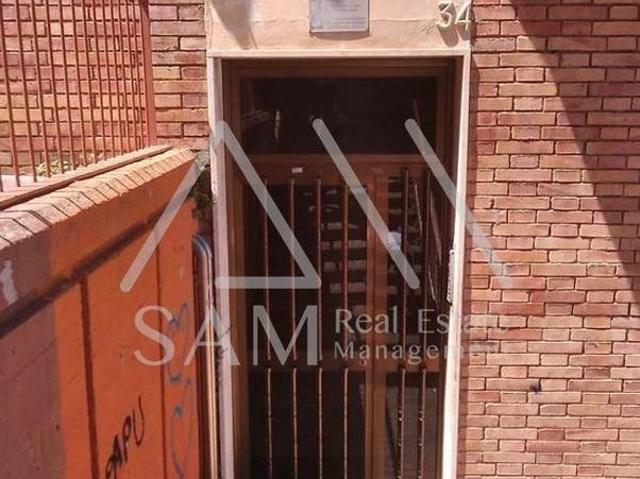 Piso en venta en Badalona, de 64 m² 1 habitación por 73.200