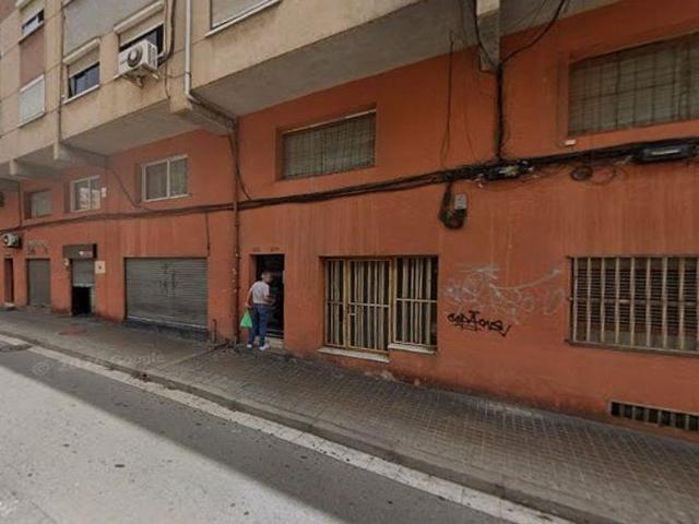 Piso en venta en Badalona, de 39 m² 3 habitaciones por 106.000