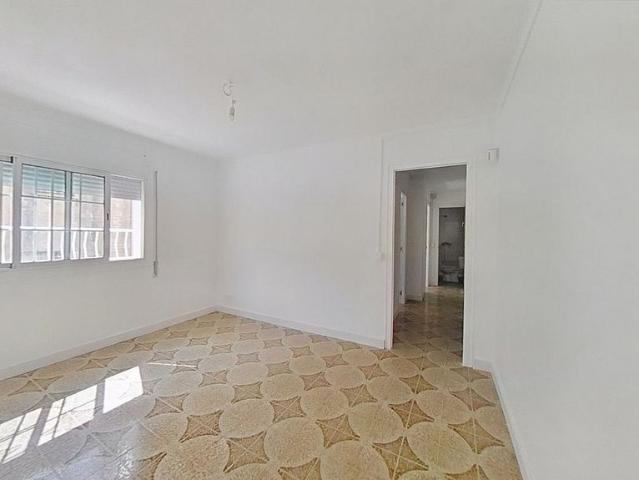 Piso en venta en Badalona, de 63 m² 3 habitaciones por 156.800