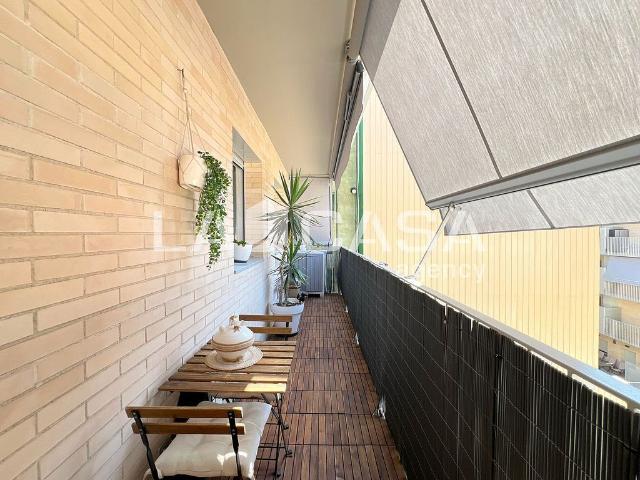 Piso en venta en Badalona, de 78 m² 3 habitaciones por 350.000