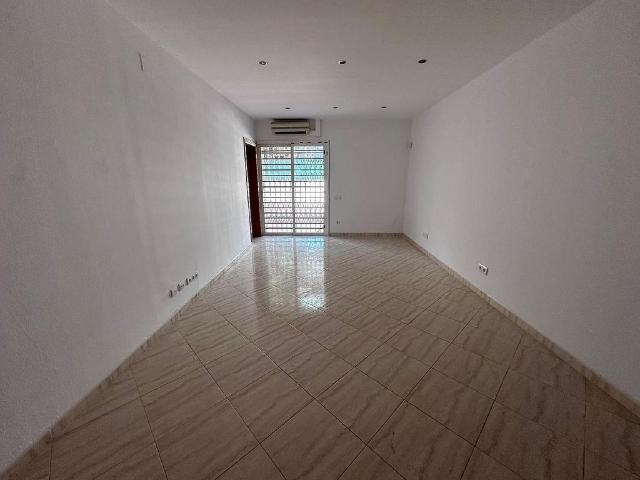Piso en venta en Badalona, de 72 m² 2 habitaciones por 175.000