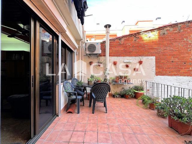 Piso en venta en Badalona, de 84 m² 3 habitaciones por 318.000