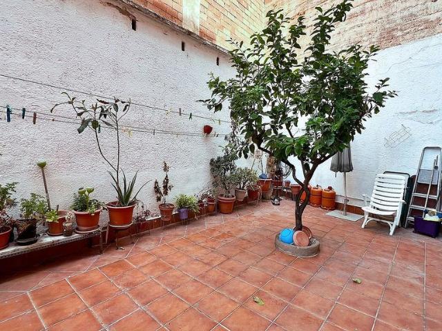 Piso en venta en Badalona, de 87 m² 3 habitaciones por 220.000