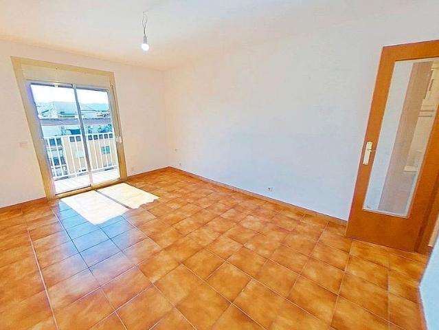 Piso en venta en Badalona, de 83 m² 3 habitaciones por 201.500
