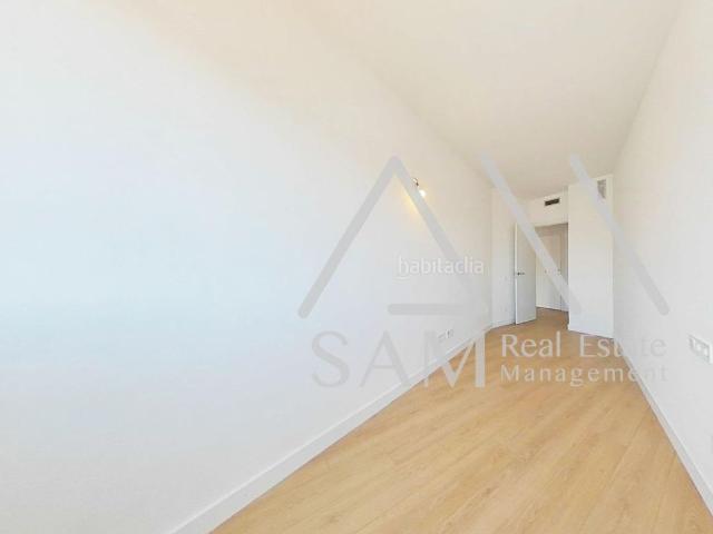 Piso en venta en Badalona, El Remei. Listo para entrar a vivir!. Pisos.