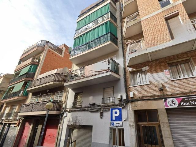 Piso en venta en Badalona, La Salut. Oportunidad para inversores!. Pisos.