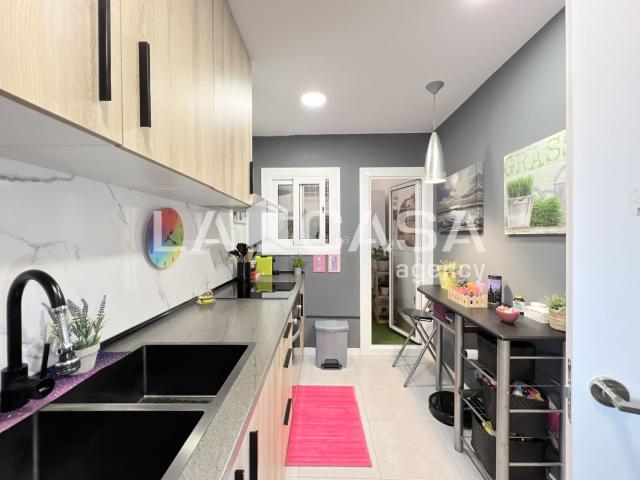 Piso en venta en Badalona, La Salut. Oportunidad! Piso disponible en venta en Badalona. Pisos.