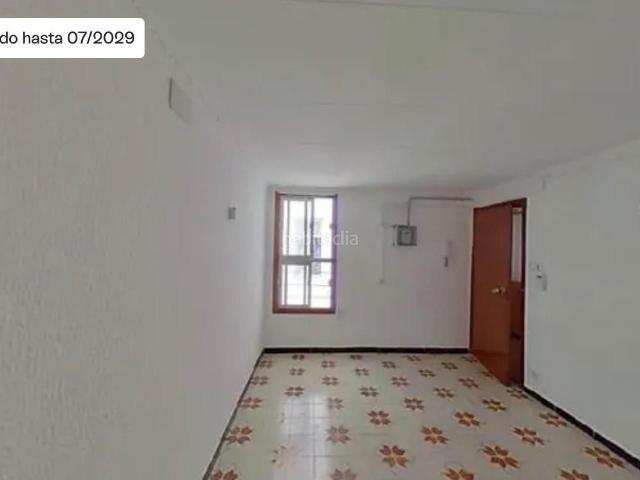 Piso en venta en Badalona, La Salut. PISO ALQUILADO EN C JUAN VALERA BADALONA. Pisos.