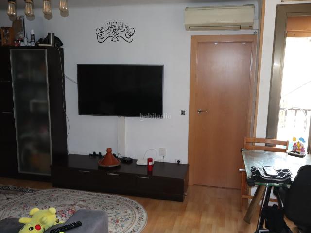 Piso en venta en Badalona, La Salut. PISO EN VENTA 160.000. Pisos.