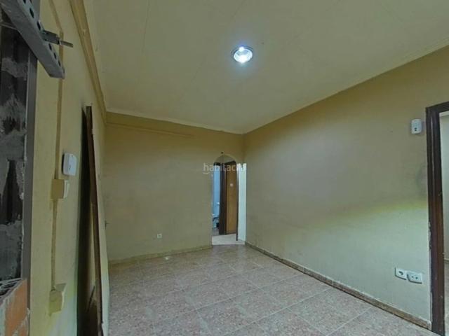 Piso en venta en Badalona, La Salut. Piso en venta en calle Floridablanca. Pisos.