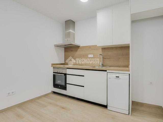 Piso en venta en Badalona, La Salut. Piso en venta en Badalona. Pisos.