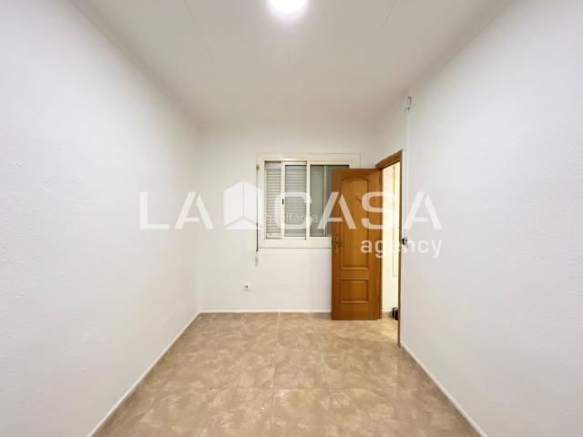 Piso en venta en Badalona, La Salut. Pisos.