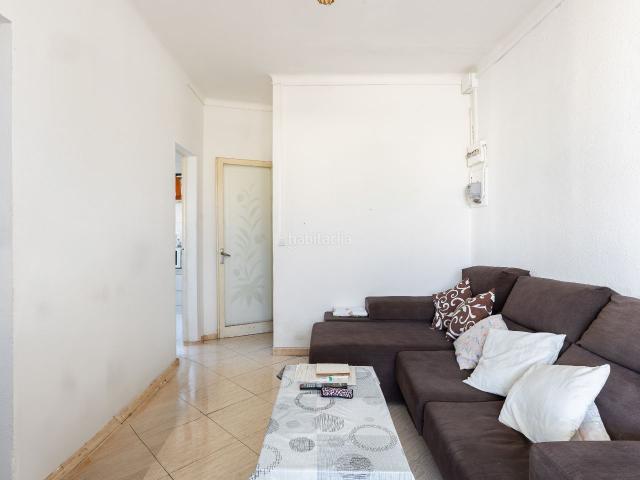 Piso en venta en Badalona, Llefià. Ático con terraza 30mt2 en Carretera Antigua de Valencia, Badalona. Pisos.