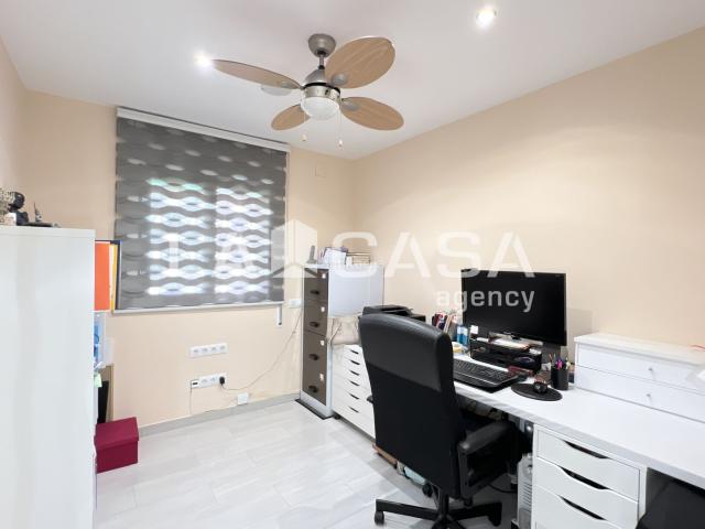 Piso en venta en Badalona, Llefià. Ático reformado en Llefià, listo para entrar a vivir. Pisos.