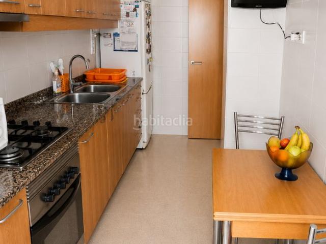 Piso en venta en Badalona, Llefià. ¡LUMINOSIDAD, ESPACIO Y CONFORT EN EL CORAZÓN DE GORG!. Pisos.