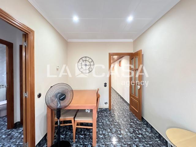 Piso en venta en Badalona, Llefià. OPORTUNIDAD UNICA!. Pisos.