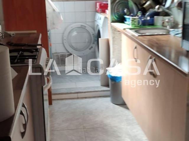 Piso en venta en Badalona, Llefià. Piso Avinguda del Doctor Bassols, Santa Coloma de Gramenet. RAFAELPisos.