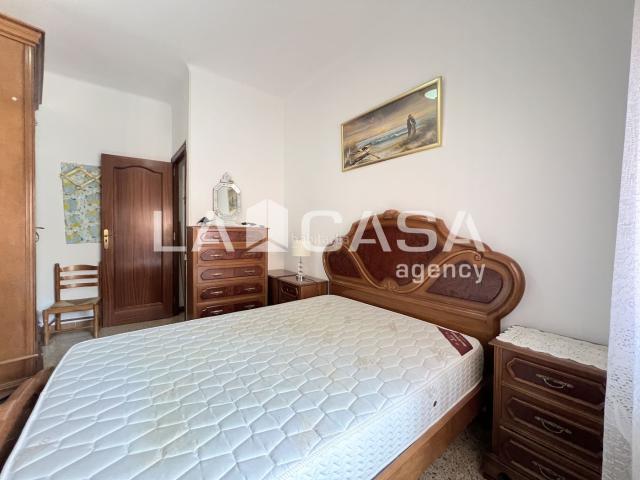 Piso en venta en Badalona, Llefià. Piso de 3 habitaciones con balcón en Llefià. Pisos.