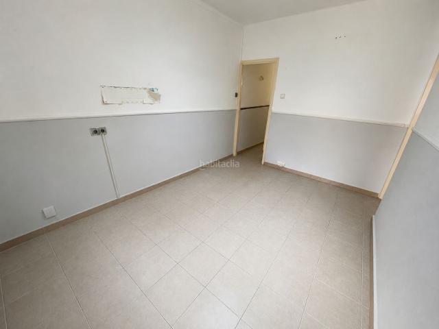 Piso en venta en Badalona, Llefià. Pisos.