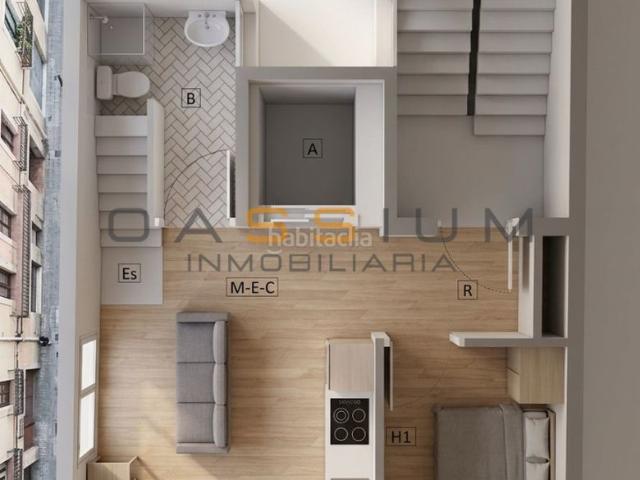 Piso en venta en Badalona, Lloreda. Dúplex de 80 m² con terraza en planta alta: 3 habitaciones, 2 baños y balcones privados. Pisos.