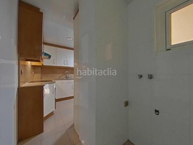 Piso en venta en Badalona, Lloreda. Piso en venta en avda Catalunya. Pisos.