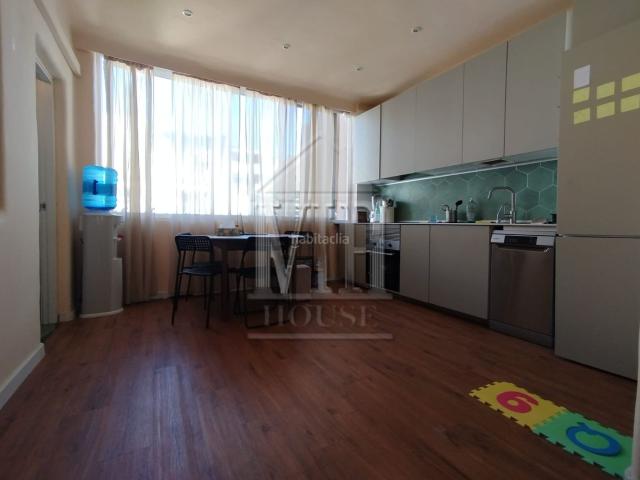 Piso en venta en Badalona, Progrés Pep Ventura. Oporunidad por ubicacion, 81m2 construidos, ascensor, 3 habs. Pisos.
