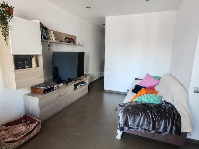 Piso en venta en Badalona, Progrés Pep Ventura. Moderno piso con 2 balcones y ascensor privado junto al mar. Pisos.