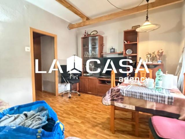 Piso en venta en Badalona, Progrés Pep Ventura. SOLO CONTADO FINCA SIN DIVISION HORIZONTAL. Pisos.