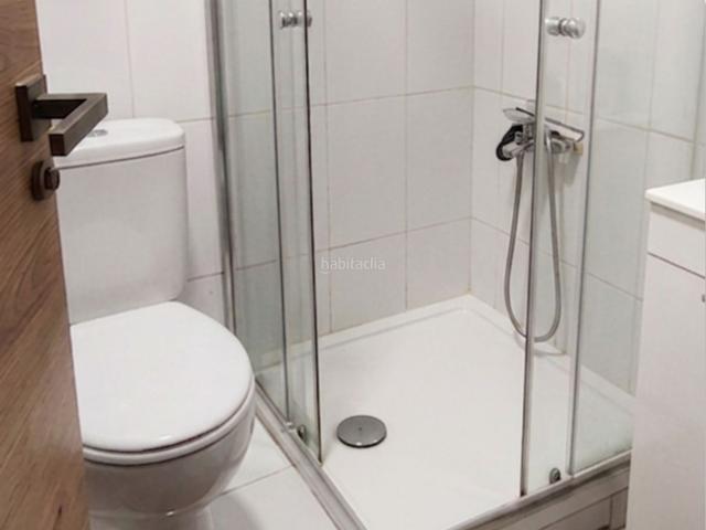 Piso en venta en Badalona, Sant Crist. ¡INMUEBLE ALQUILADO INGRESOS DESDE EL PRIMER MES!. Pisos.