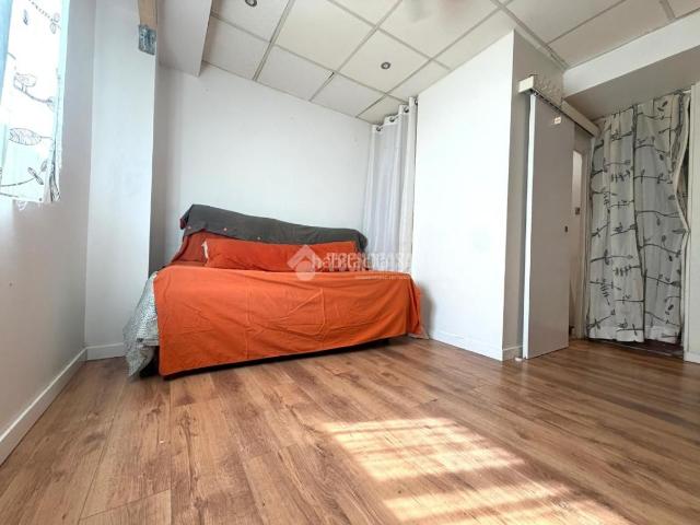 Piso en venta en Badalona, Sant Crist. Piso en venta en Badalona. Pisos.