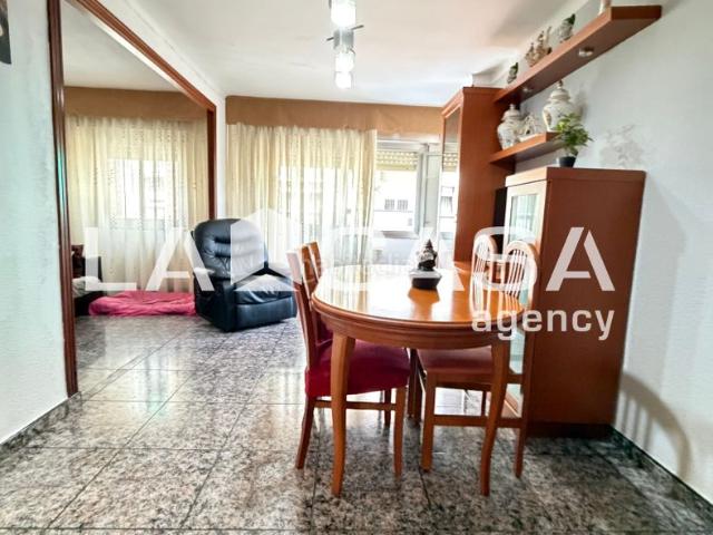 Piso en venta en Badalona, Sistrells. Piso en venta en Calle de l'Olivera de Sistrells. Pisos.