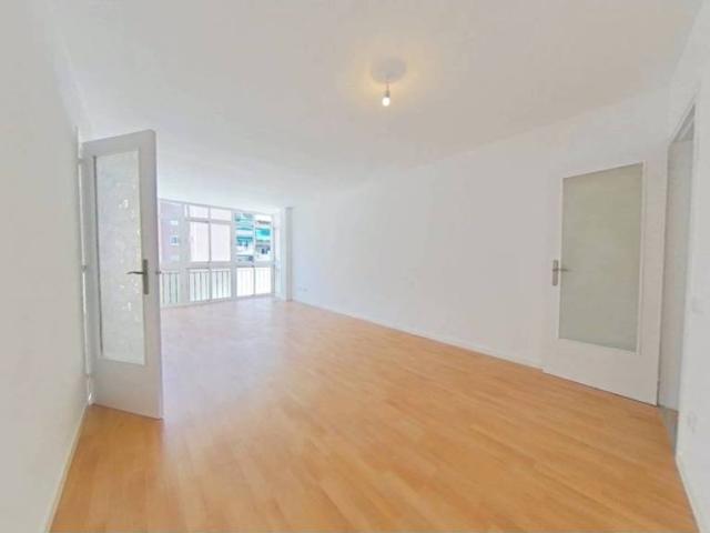 Piso en Venta en Badalona